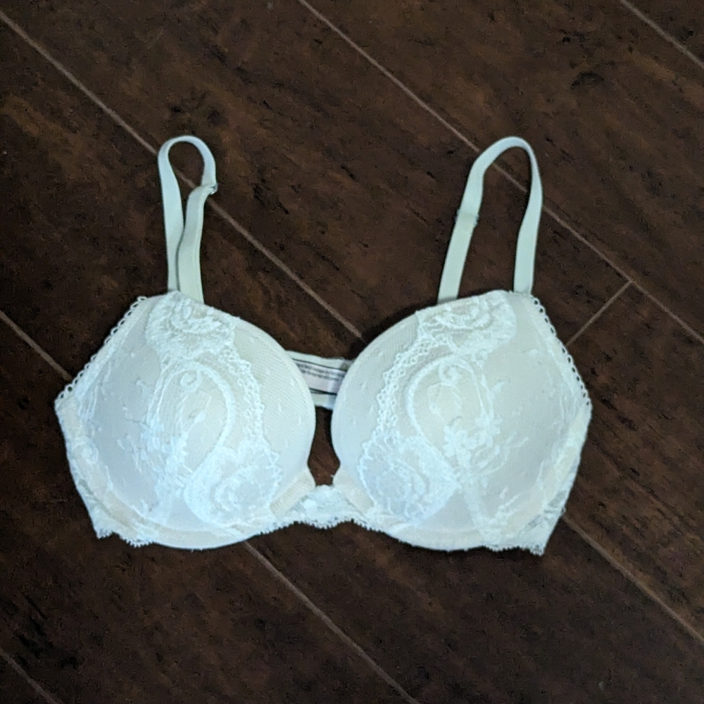 Victoria's Secret Push Up Bra 32C